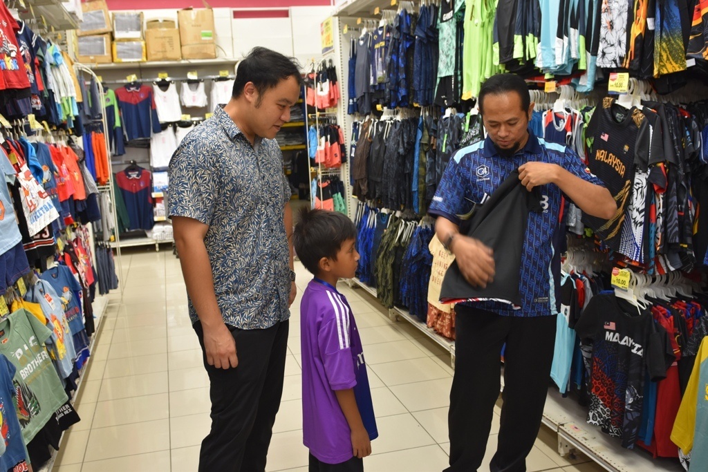 Sinar Syawal Program Sumbangan Baju Raya Parlimen MPHTJ